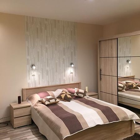 Апартаменты Solaris-Szeged Apartman Экстерьер фото